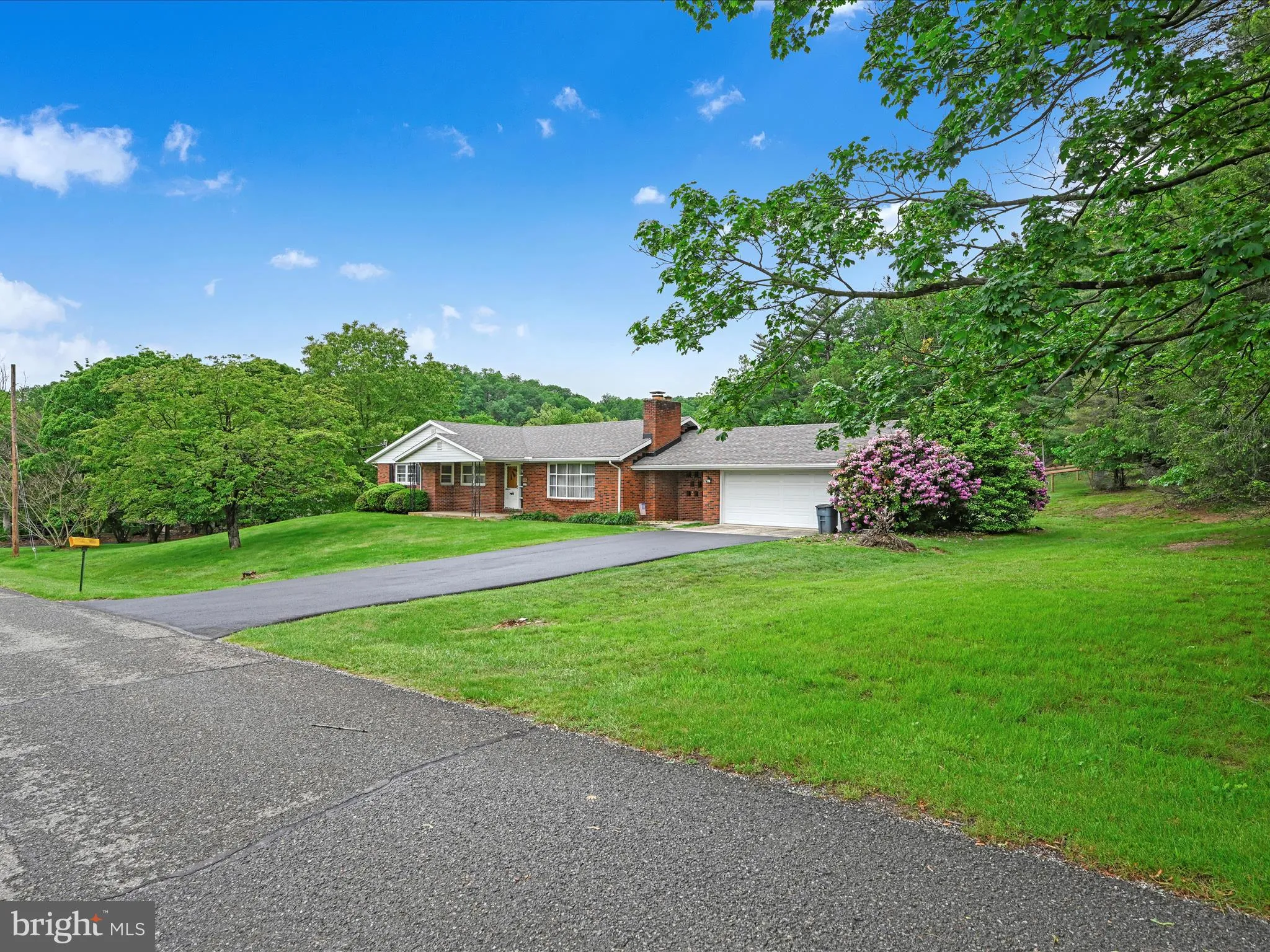 New Ringgold, Pennsylvania 17960, United States, 3 Bedrooms Bedrooms, ,2 BathroomsBathrooms,Residential,Pending,141998