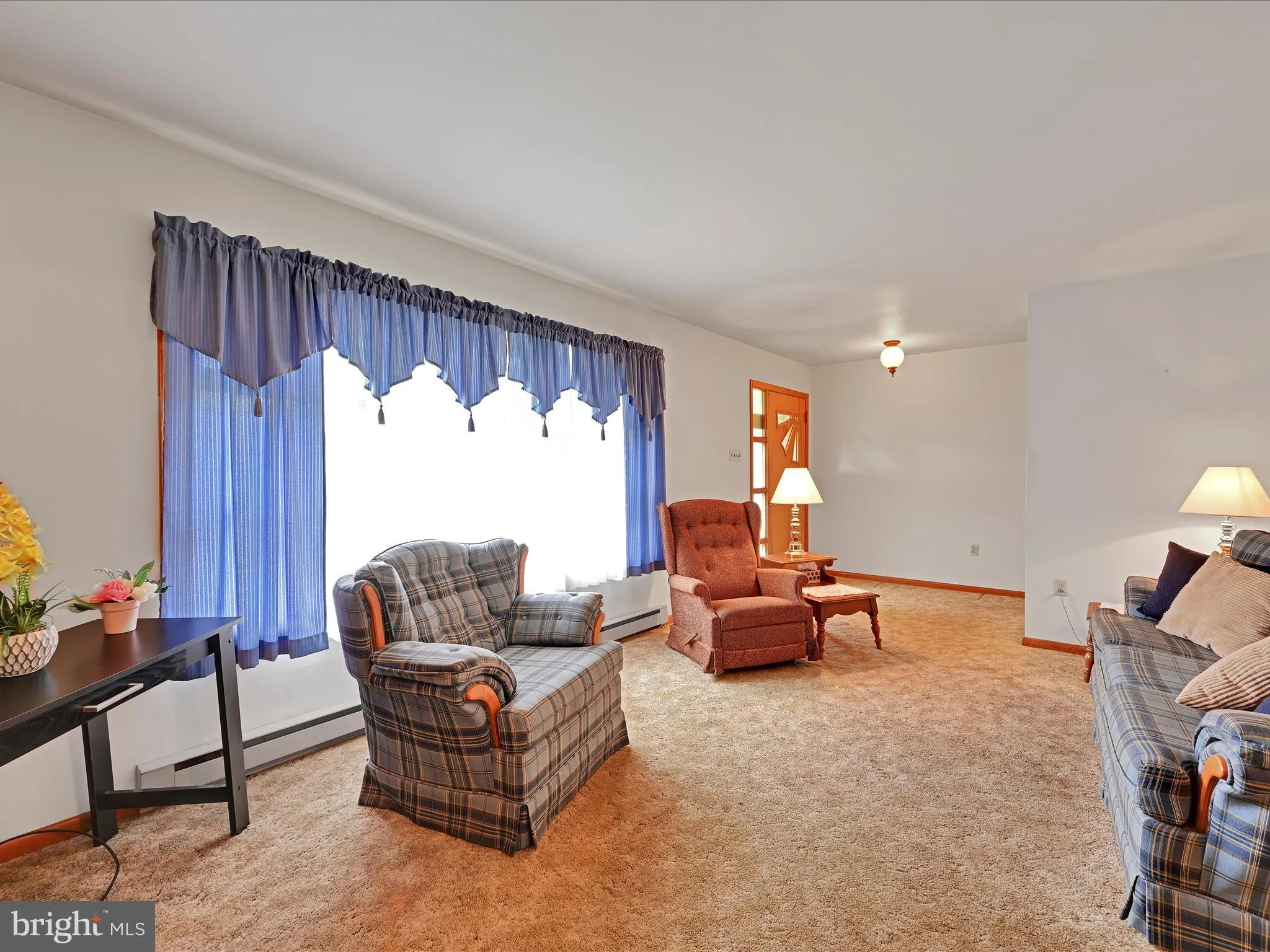 New Ringgold, Pennsylvania 17960, United States, 3 Bedrooms Bedrooms, ,2 BathroomsBathrooms,Residential,Pending,141998