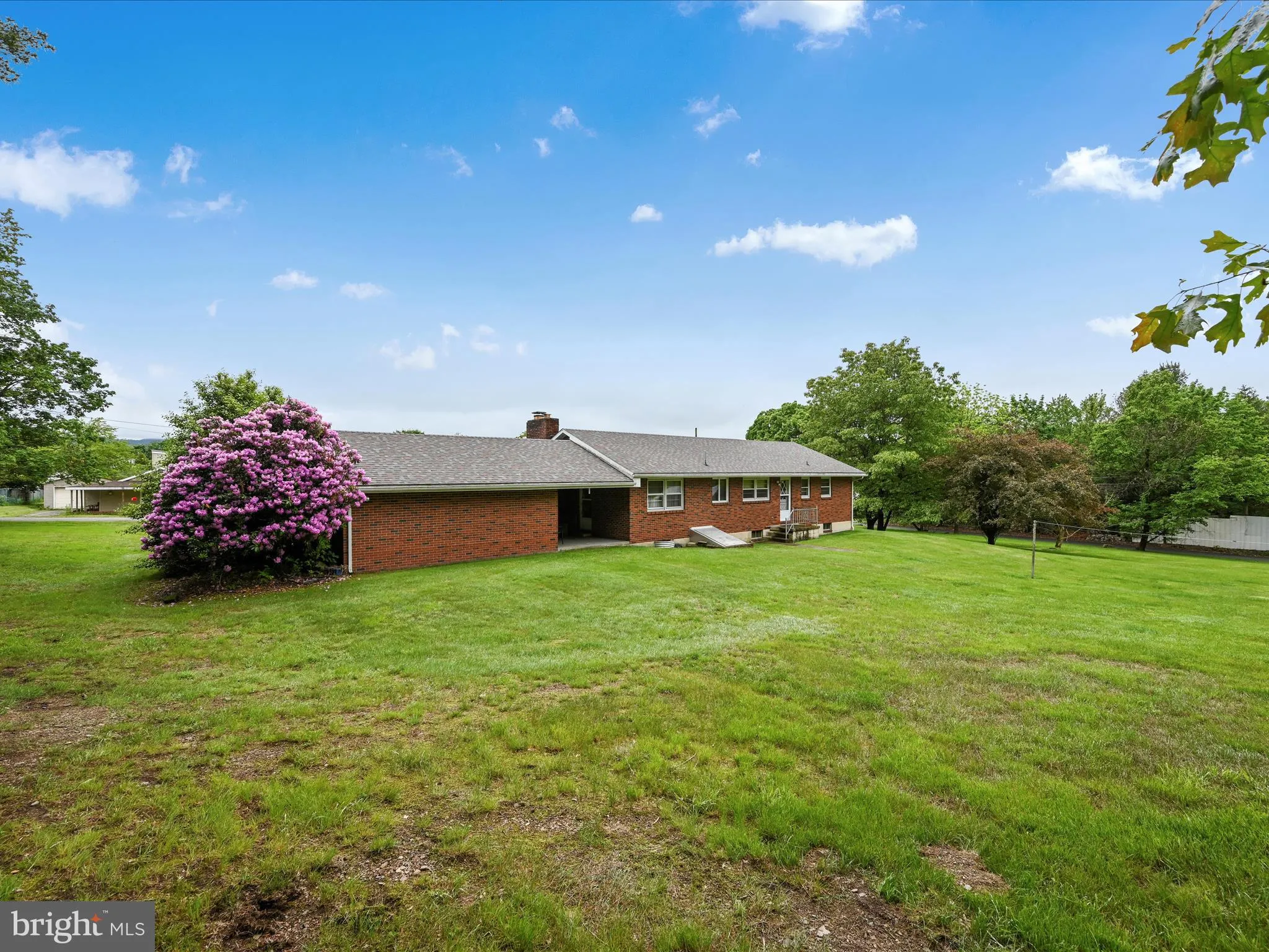 New Ringgold, Pennsylvania 17960, United States, 3 Bedrooms Bedrooms, ,2 BathroomsBathrooms,Residential,Pending,141998