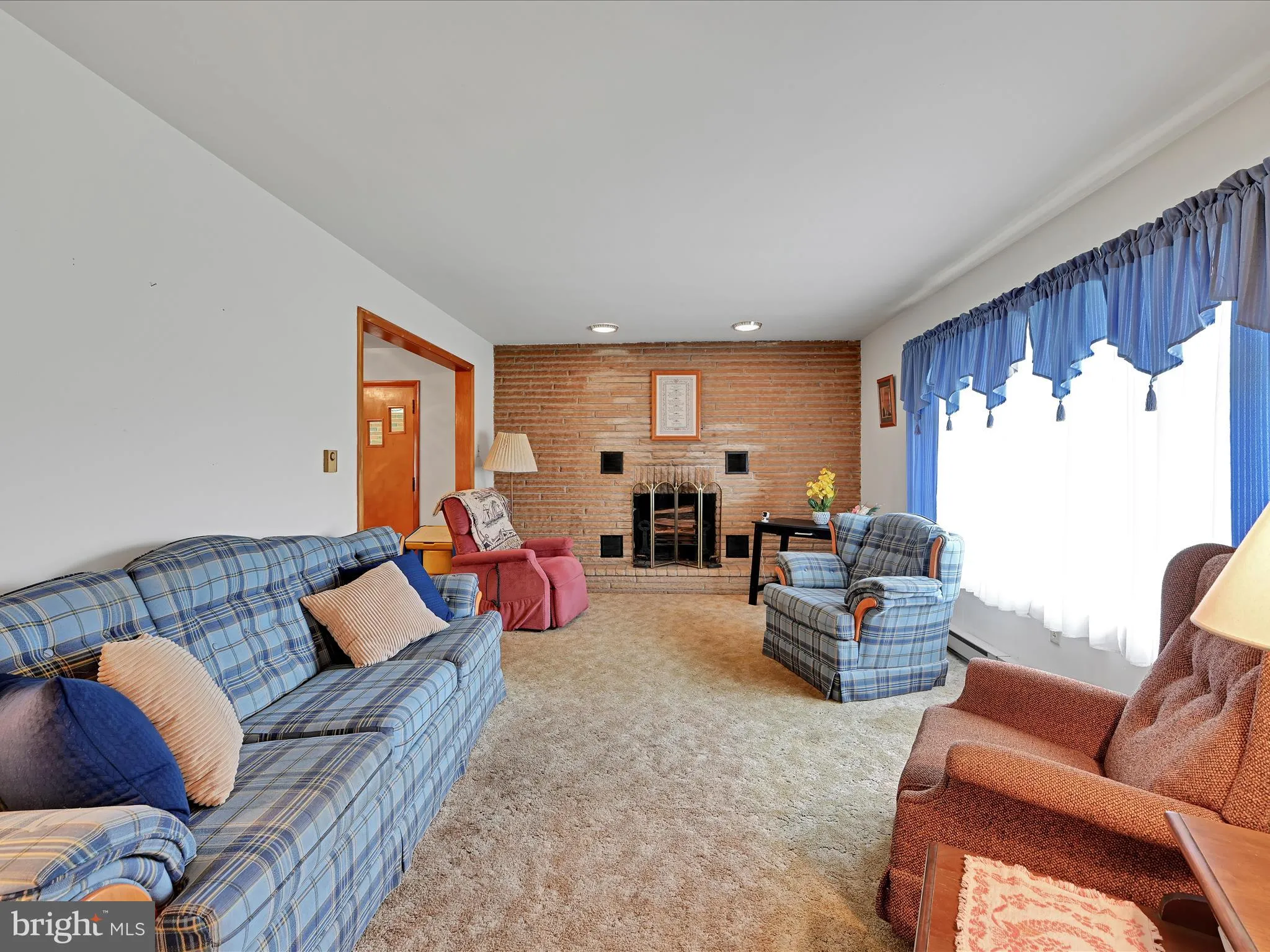 New Ringgold, Pennsylvania 17960, United States, 3 Bedrooms Bedrooms, ,2 BathroomsBathrooms,Residential,Pending,141998