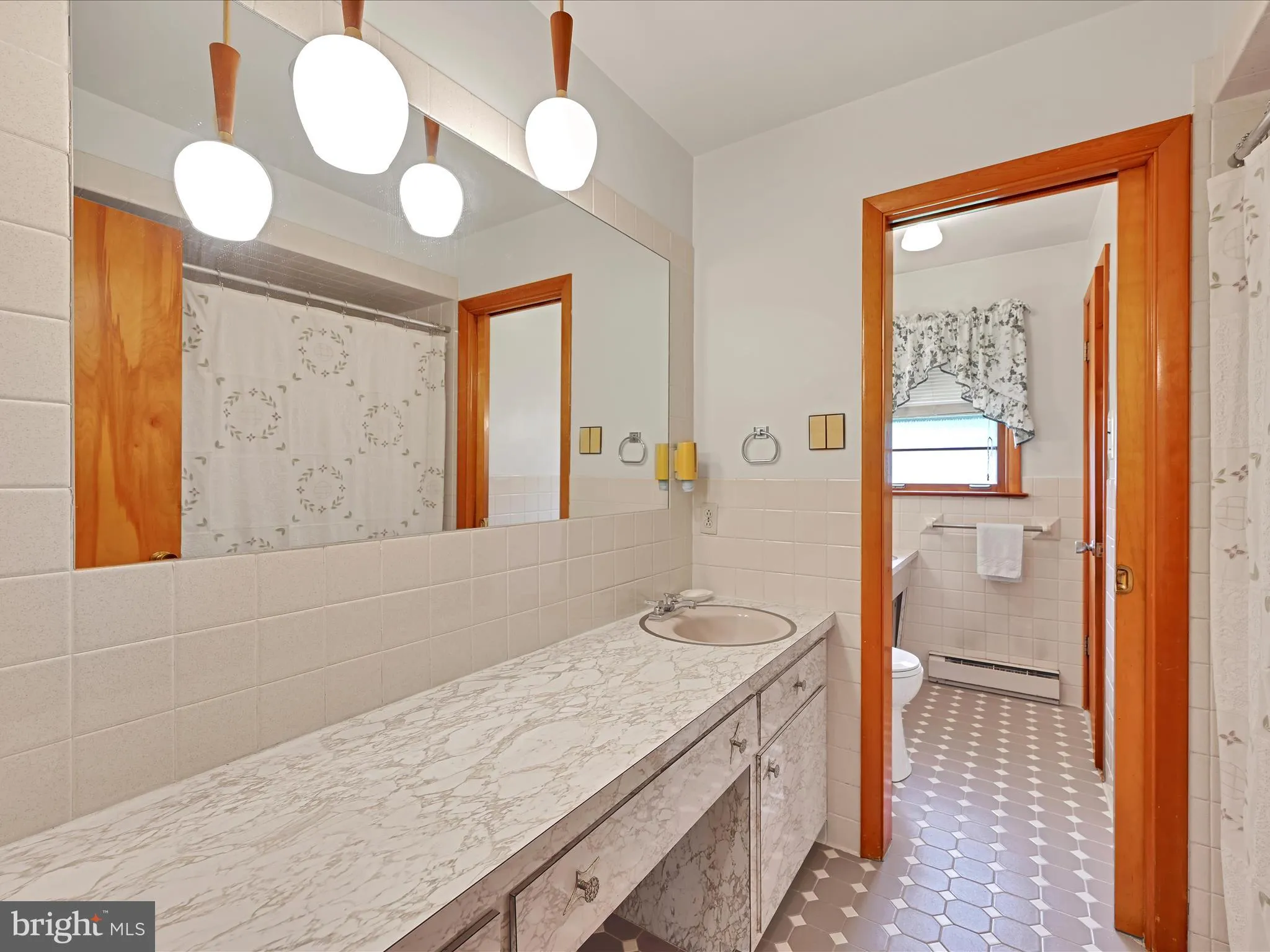 New Ringgold, Pennsylvania 17960, United States, 3 Bedrooms Bedrooms, ,2 BathroomsBathrooms,Residential,Pending,141998