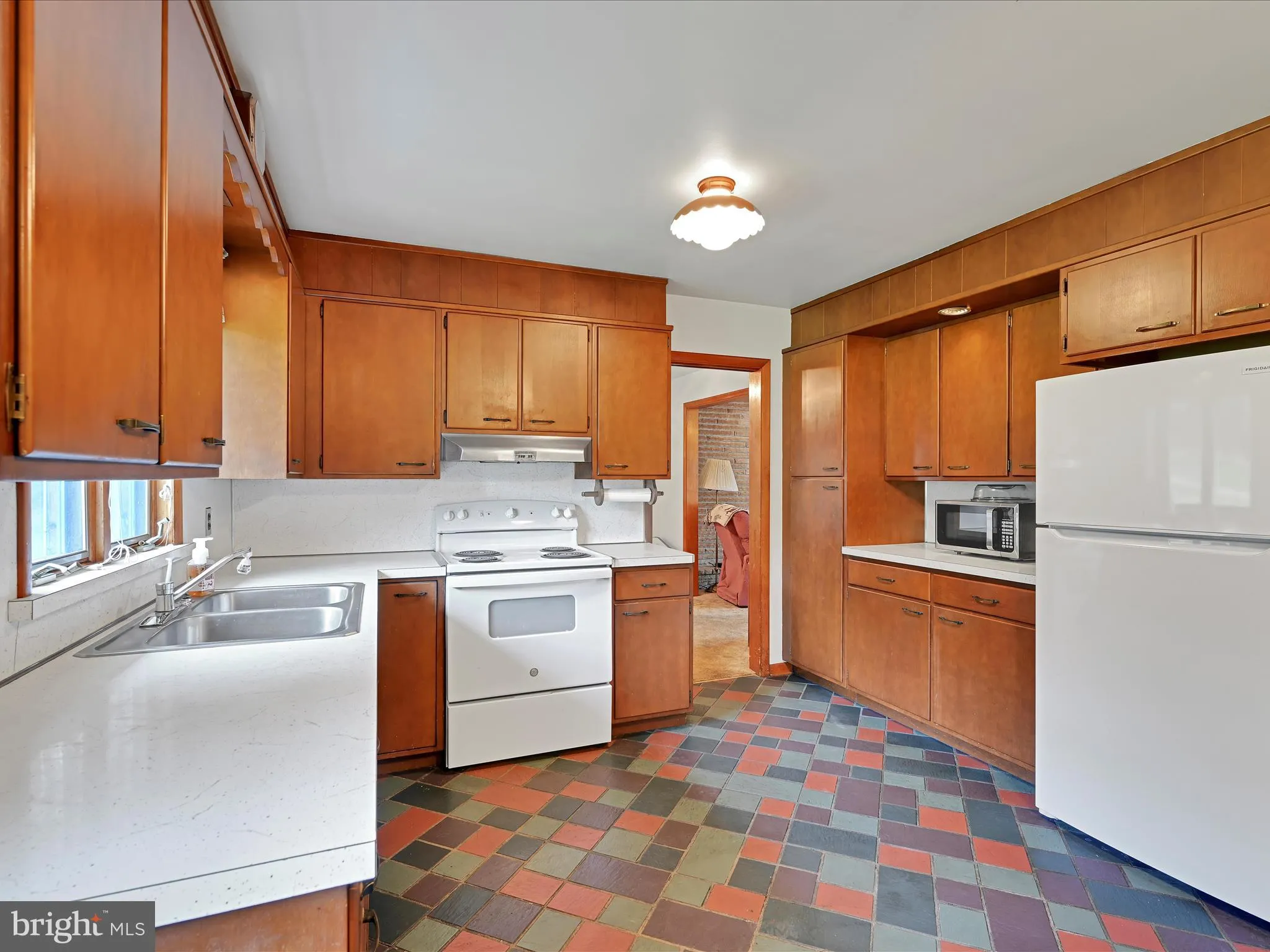 New Ringgold, Pennsylvania 17960, United States, 3 Bedrooms Bedrooms, ,2 BathroomsBathrooms,Residential,Pending,141998