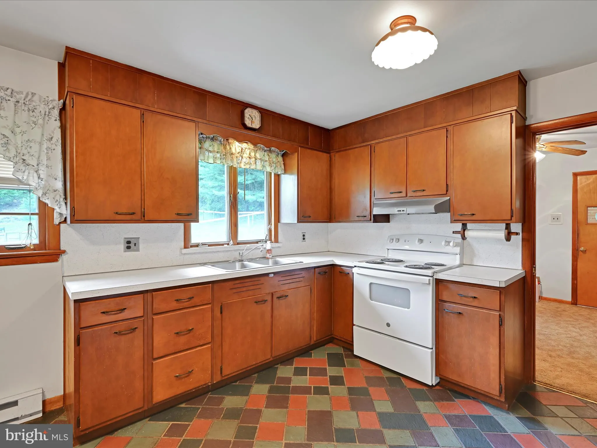 New Ringgold, Pennsylvania 17960, United States, 3 Bedrooms Bedrooms, ,2 BathroomsBathrooms,Residential,Pending,141998