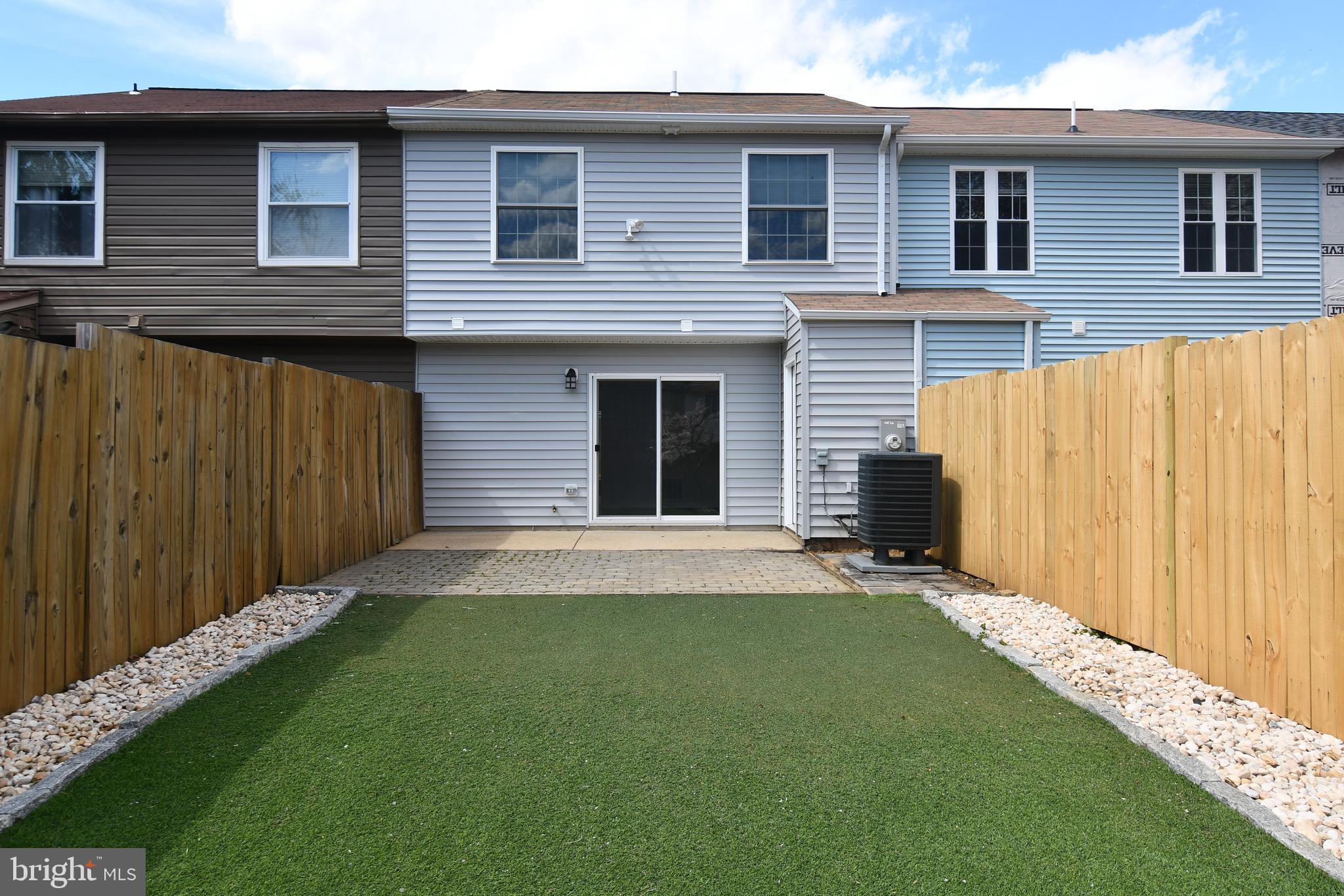 WHISPERING WOODS - Residential