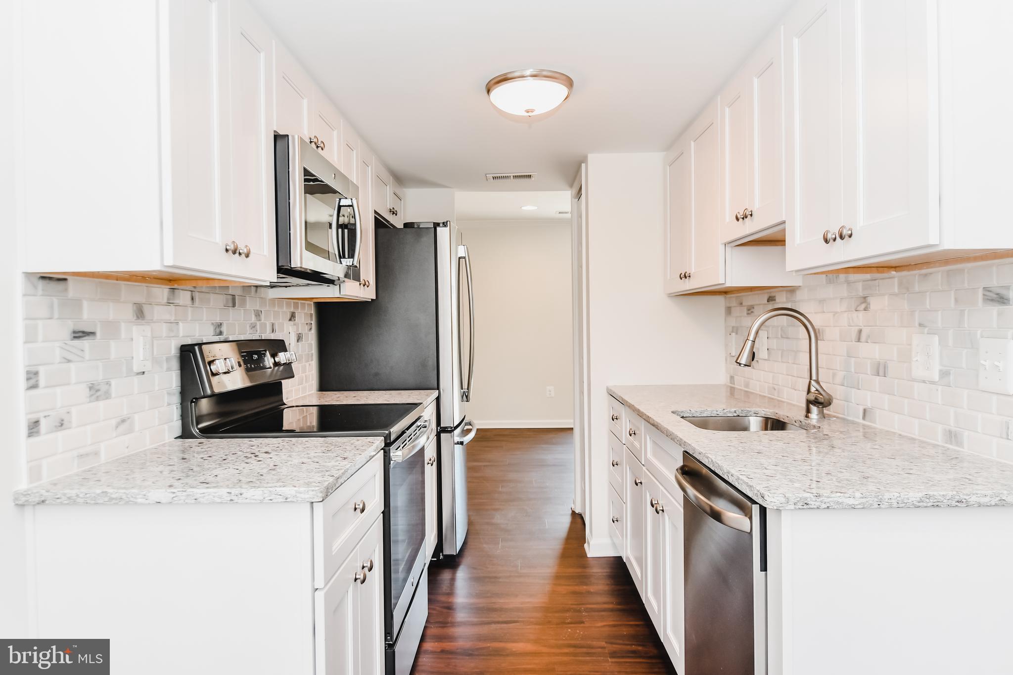 WHISPERING WOODS - Residential