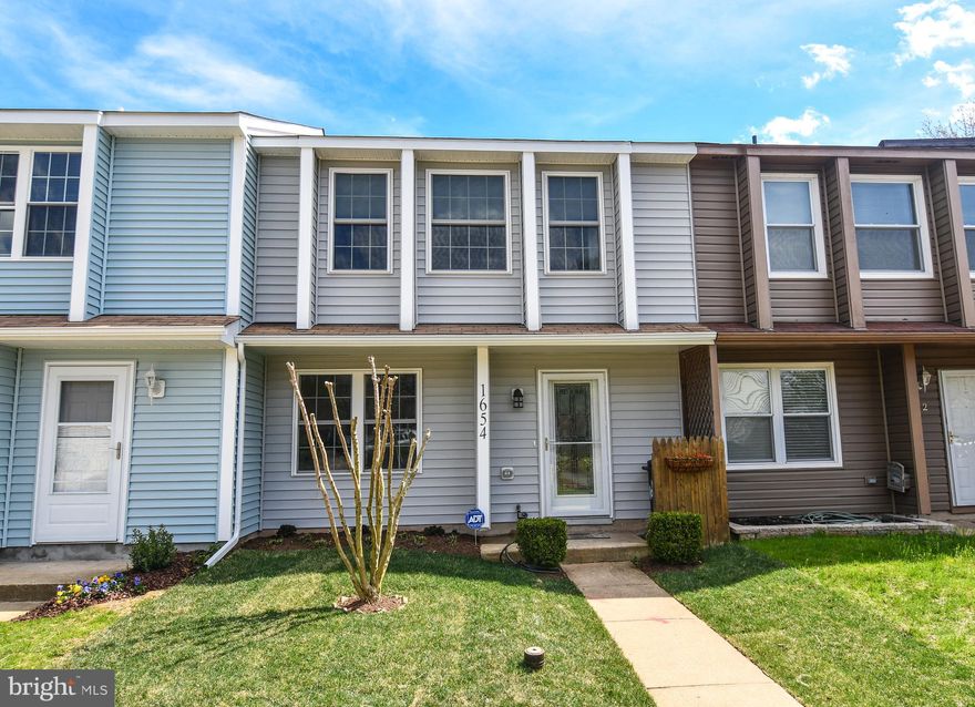 BRAND NEW! Completely rebuilt and turnkey.  This is a beautiful townhome located in the Broadneck School District.  It features all new appliances, roof, flooring, bathrooms and windows.  Granite counters, stainless steel appliances and beautiful floors round out the main level living.  The fully fenced backyard is maintenance free and ready for entertaining.