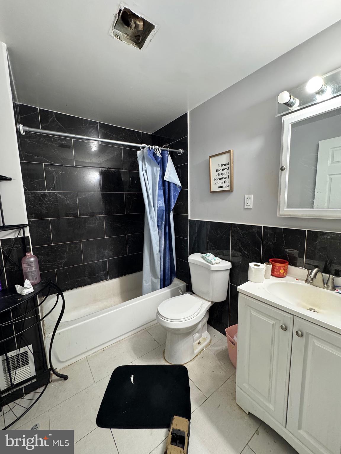 OAK LANE - Residential
