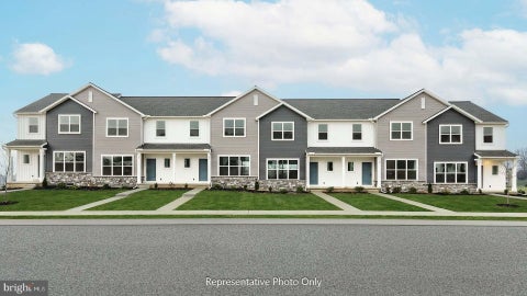 Townhouse For Sale - 36 N Conifer Drive<br/> ELIZABETHTOWN, PA 17022