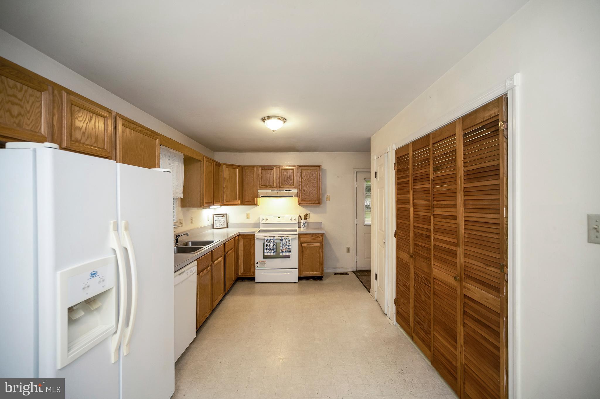 LAKE OF THE WOODS - Residential