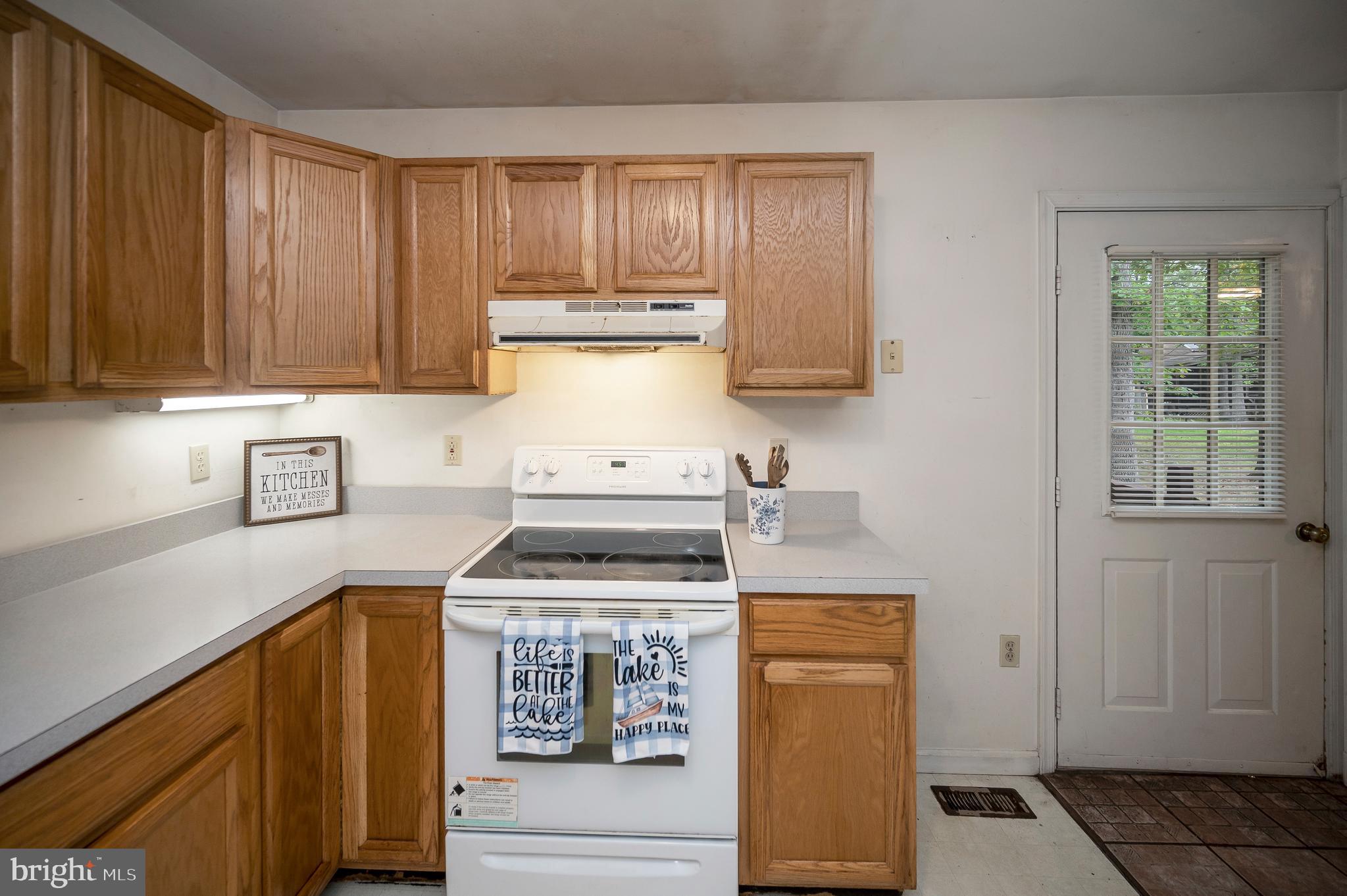 LAKE OF THE WOODS - Residential