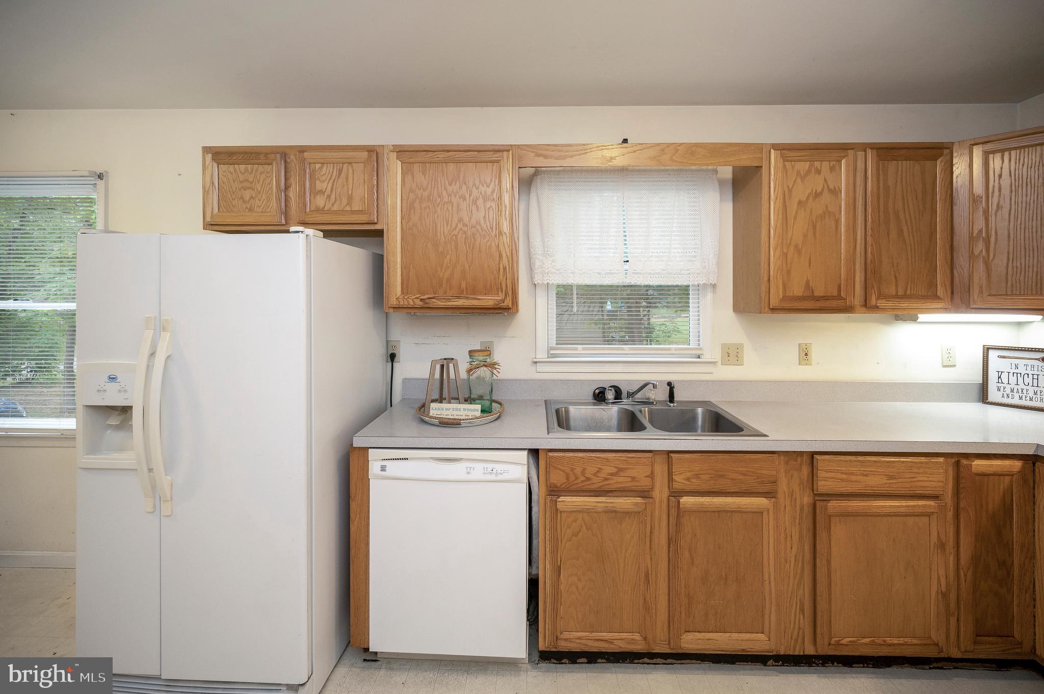 LAKE OF THE WOODS - Residential