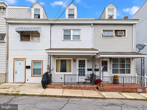 Townhouse For Sale - 817 Market Street<br/> Schuylkill County, ASHLAND, PA 17921