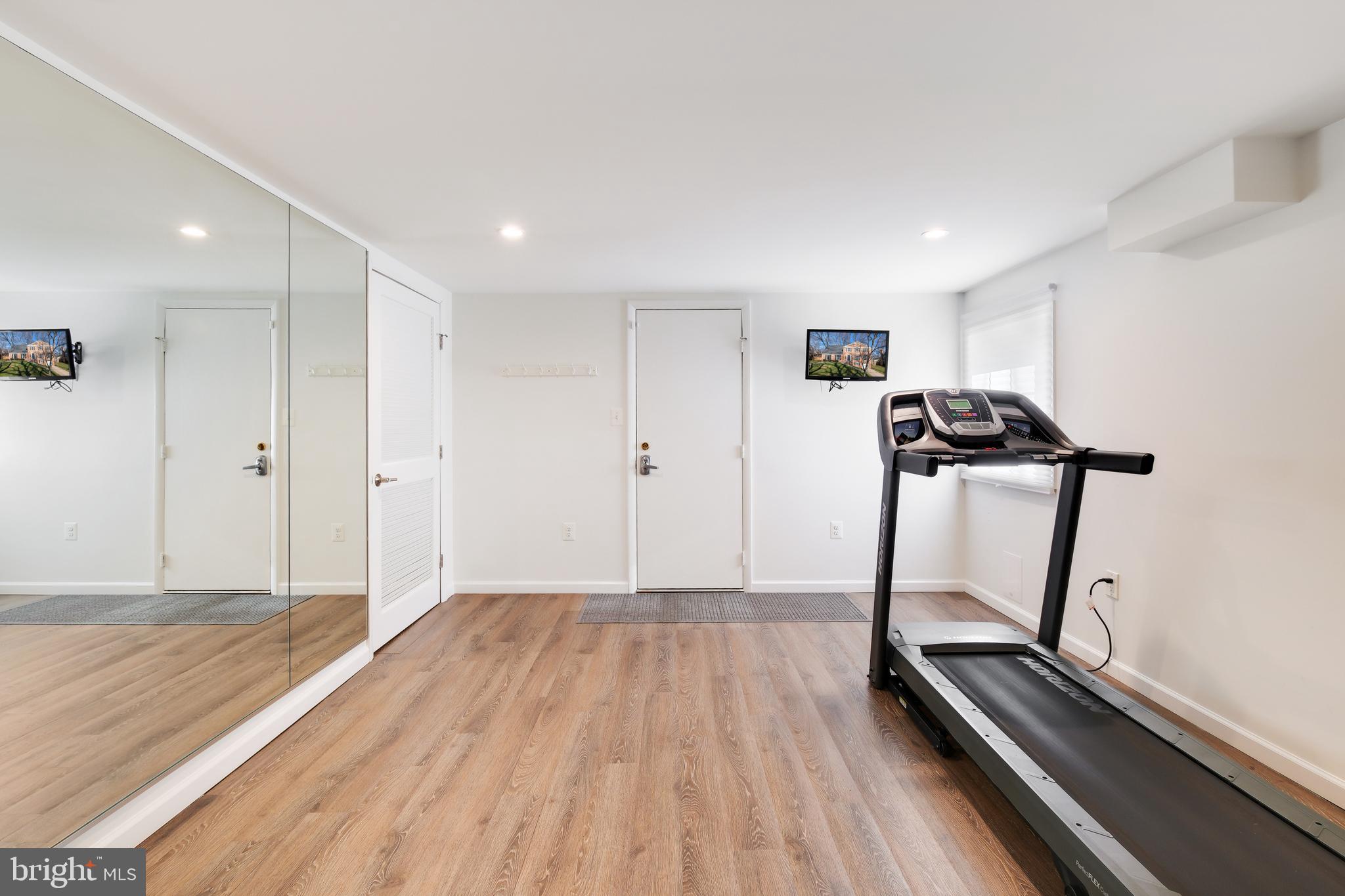 OLD FARM - Residential