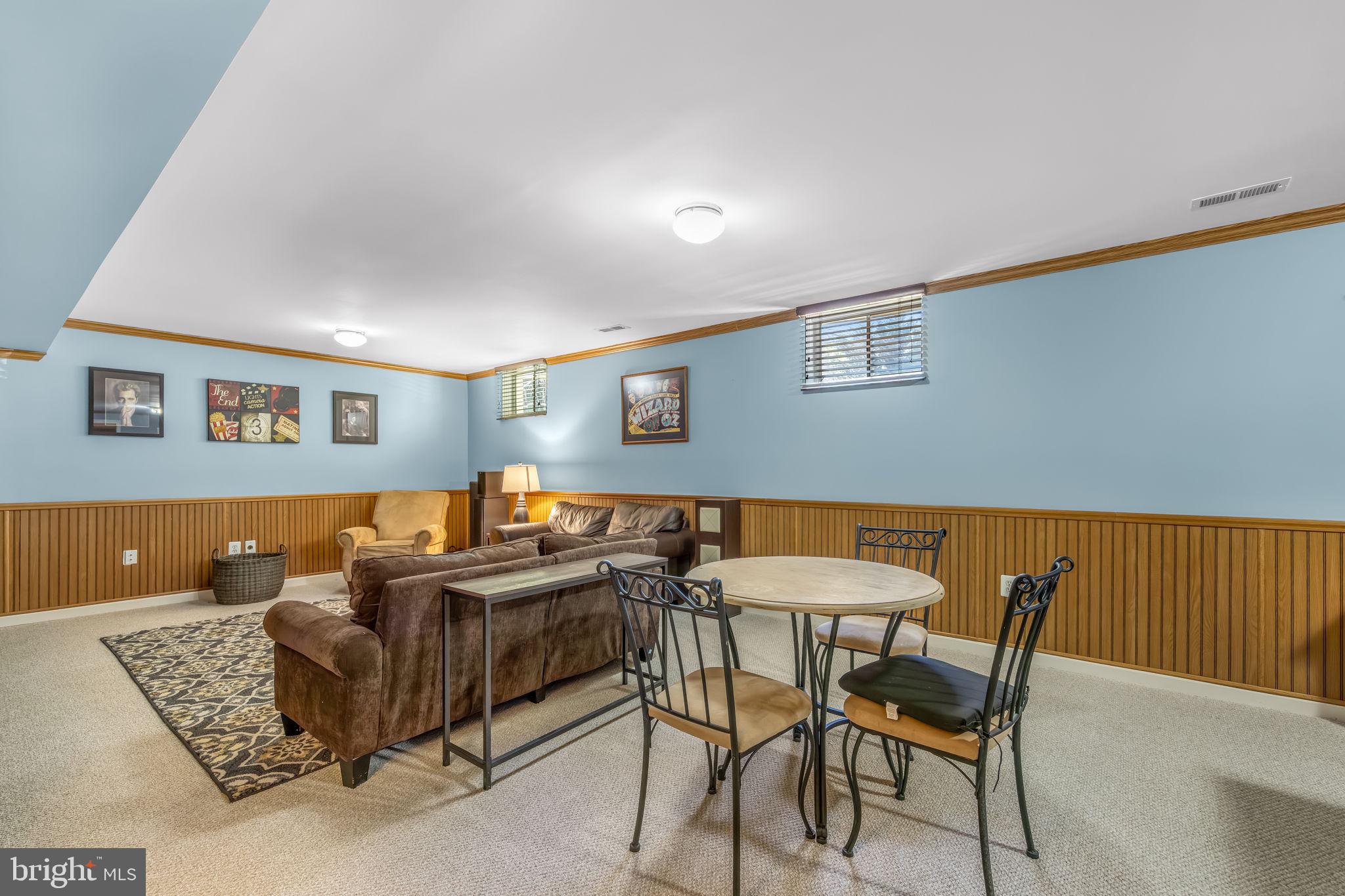 HAMPTON OAKS - Residential