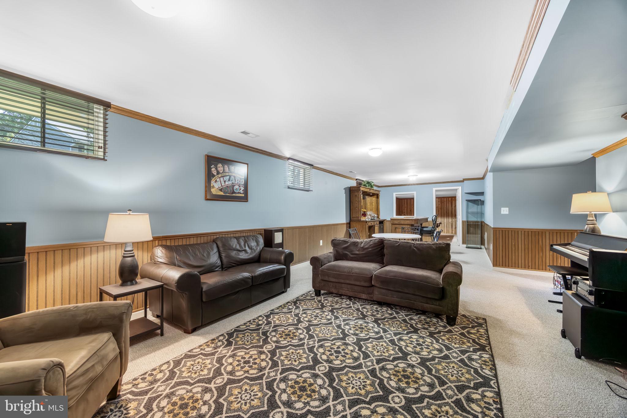 HAMPTON OAKS - Residential