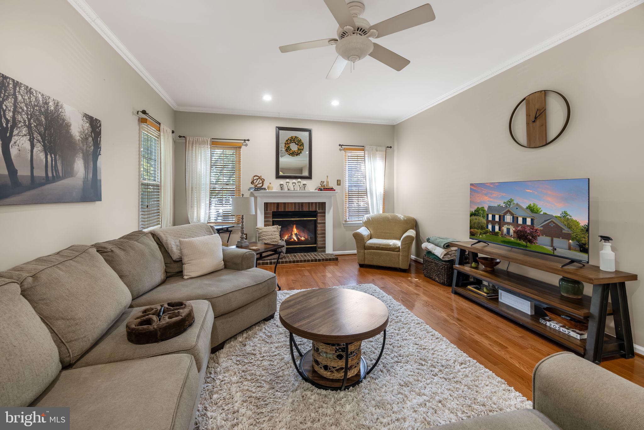 HAMPTON OAKS - Residential