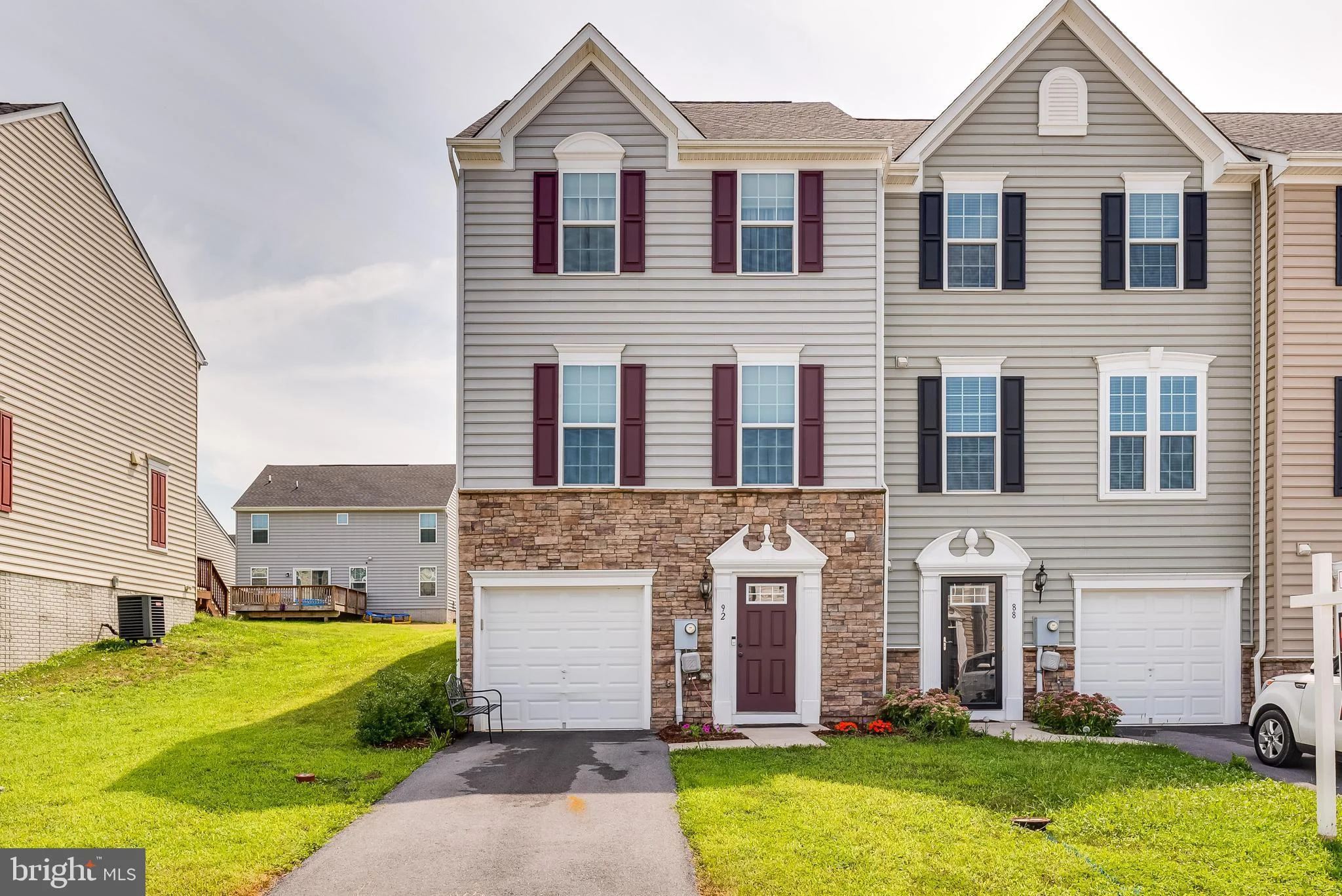 92 Norwood Drive, Falling Waters, WV 25419