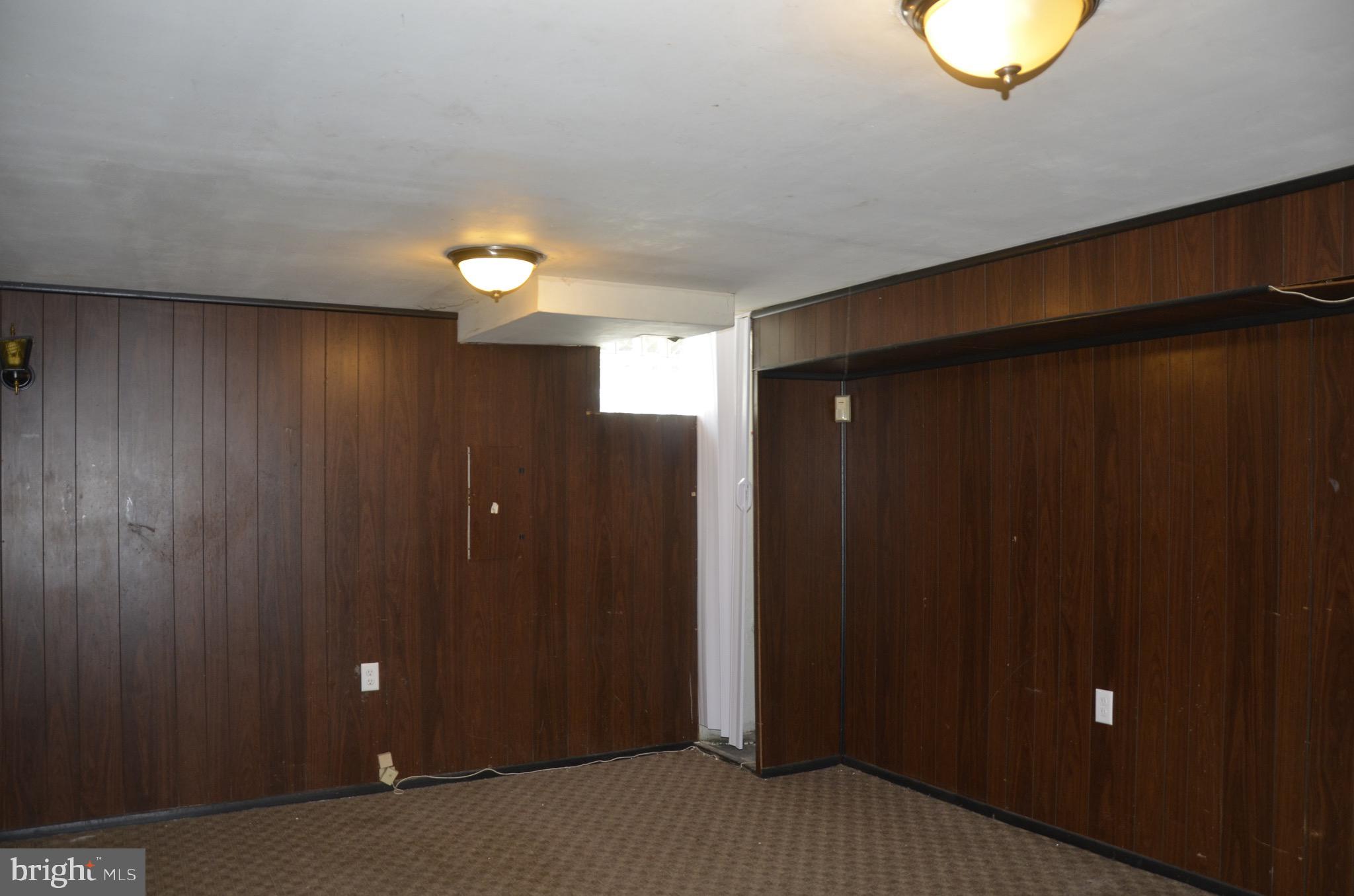 FRANKFORD ESTATES - Residential