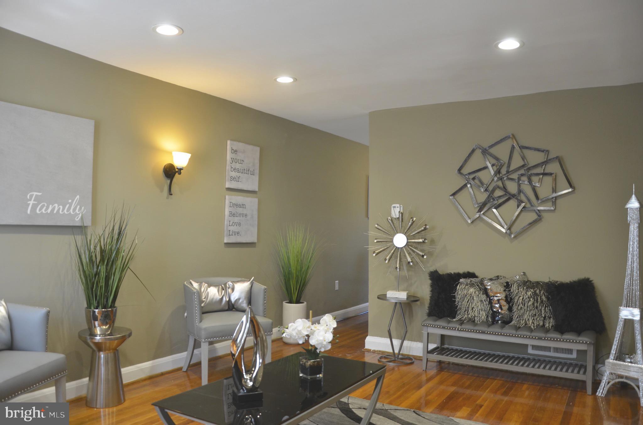 FRANKFORD ESTATES - Residential