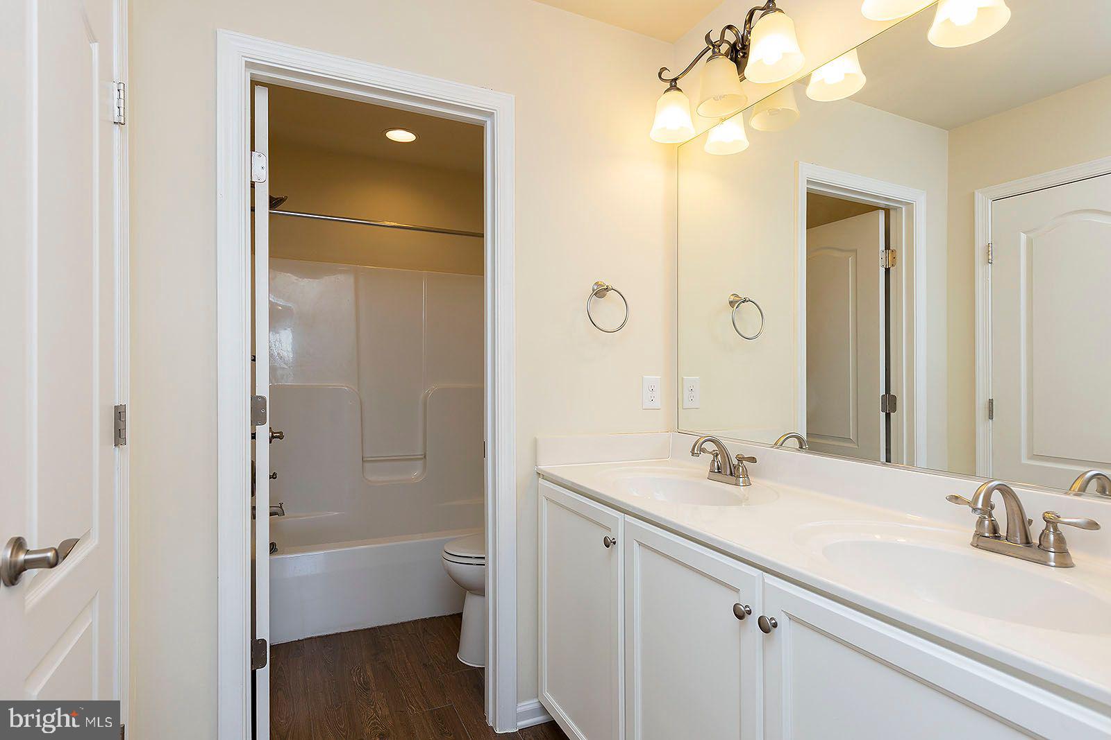 SPRINGDALE FARM - Residential