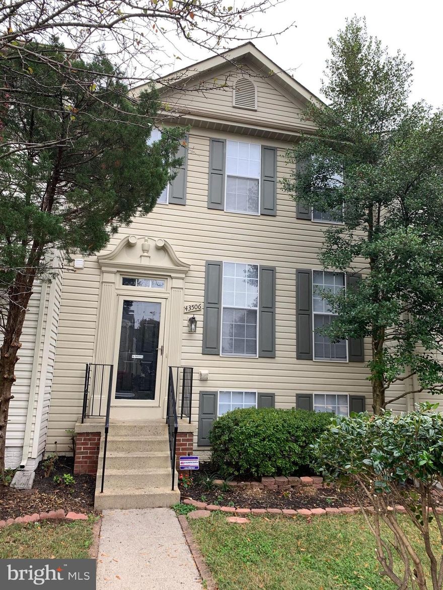 Well-maintained three-level townhome in Ashburn Farm featuring 3 bedrooms and 3.5 bathrooms. The main level offers an open and bright floor plan with great natural light. The home includes a deck, patio, and fully fenced backyard that backs to a quiet setting with no street noise.

The owner will be installing new flooring on the upper level and lower level during the first week of December. Additional updates include fresh interior paint and a new stainless steel refrigerator. Washer and dryer are located in the basement. The primary bedroom features a spacious walk-in closet with built-in shelving.

This property comes with two assigned parking spaces and ample visitor parking nearby.

Residents of Ashburn Farm have access to a wide range of community amenities including pools, bike and jog/walk paths, tennis courts, tot lots, common grounds, a community center, fitness center, picnic areas, lake, basketball courts, volleyball courts, and more. Conveniently located near Dulles Airport, major commuter routes, shops, and restaurants.