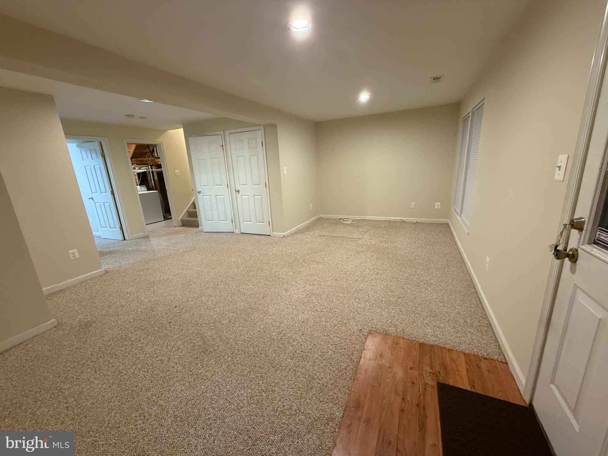 ASHBURN FARM - Residential Lease