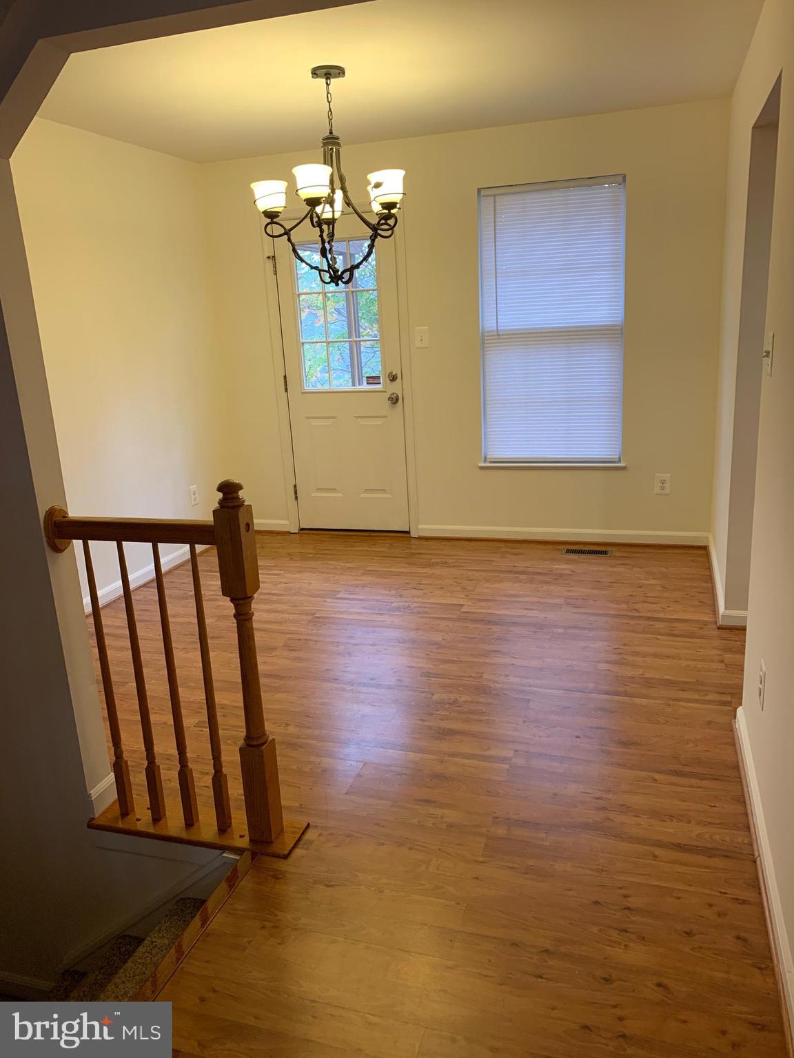 ASHBURN FARM - Residential Lease