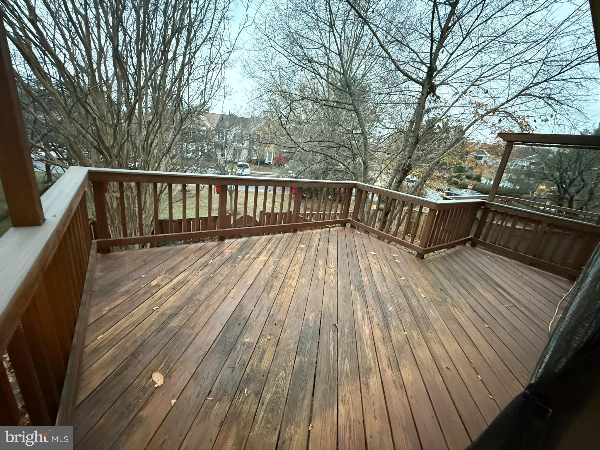 ASHBURN FARM - Residential Lease