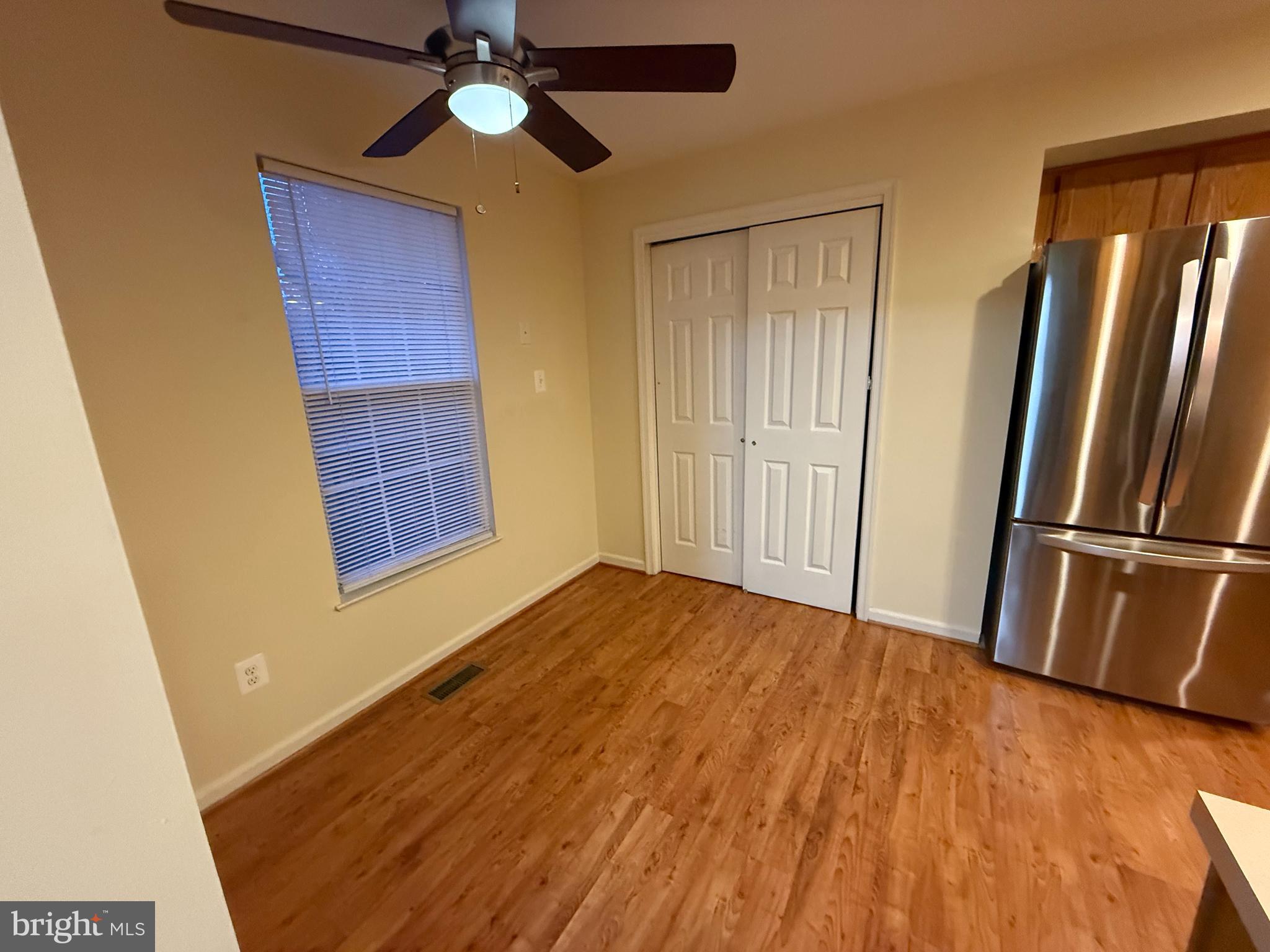 ASHBURN FARM - Residential Lease