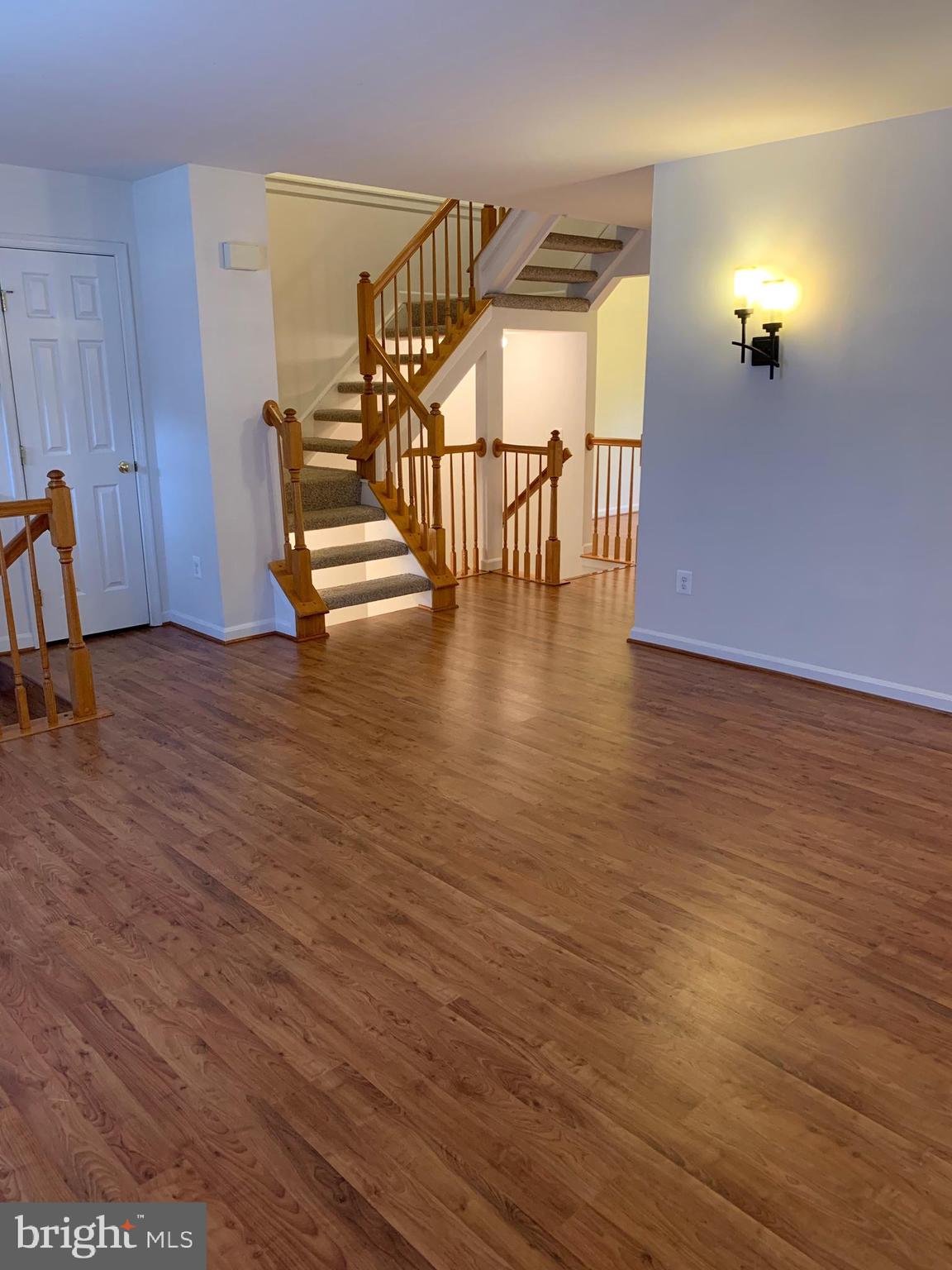 ASHBURN FARM - Residential Lease