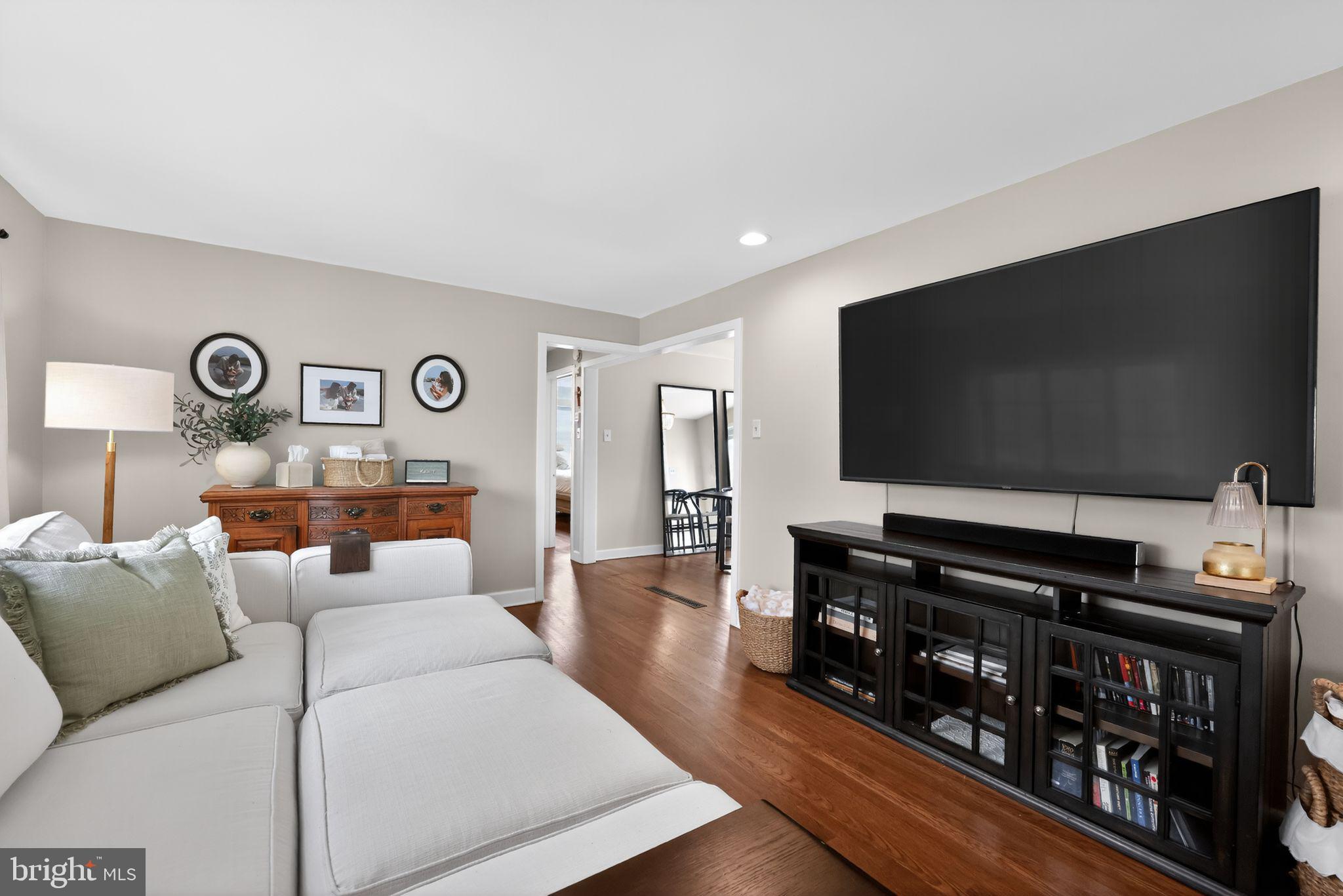 PENN VALLEY MANOR - Residential