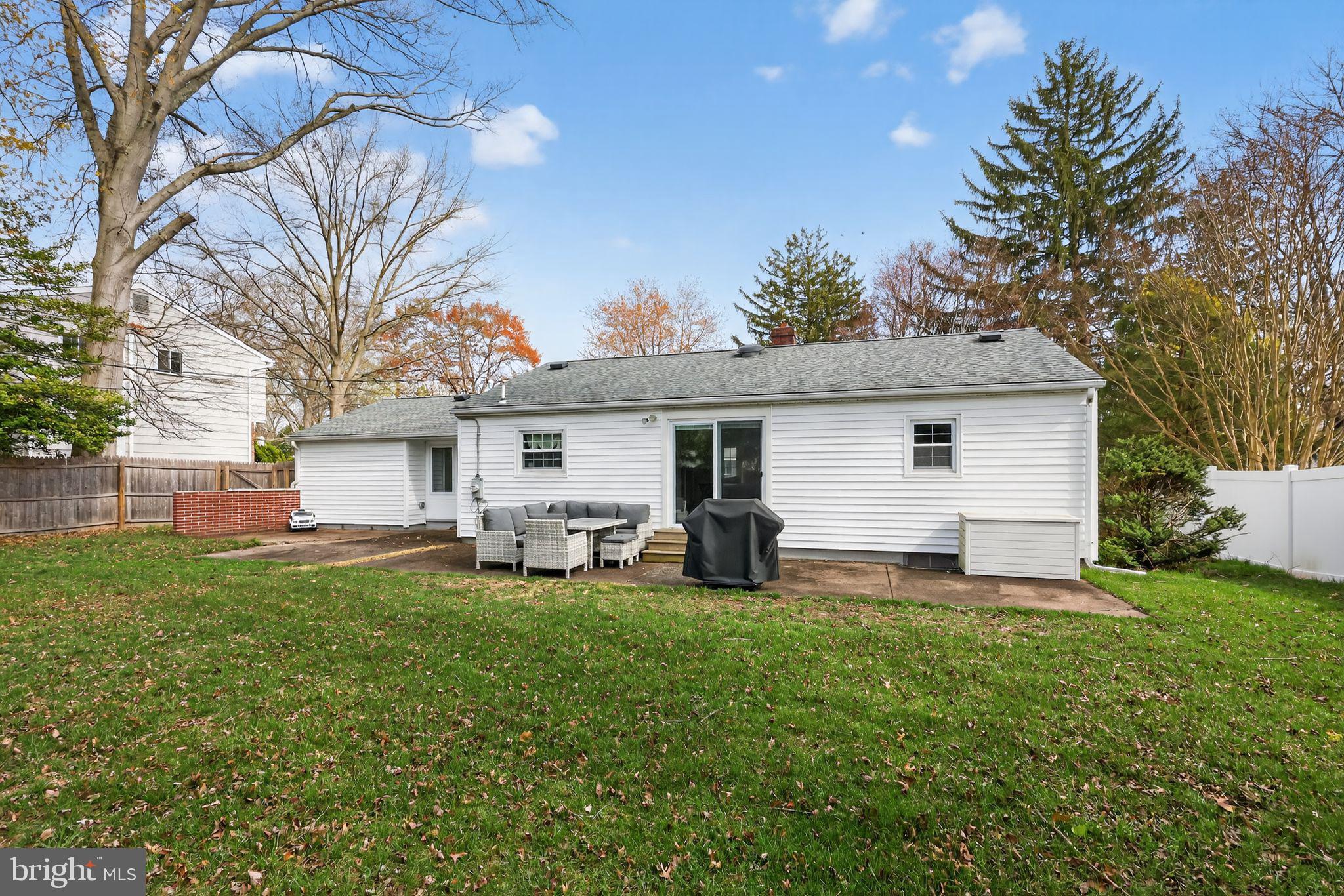 PENN VALLEY MANOR - Residential