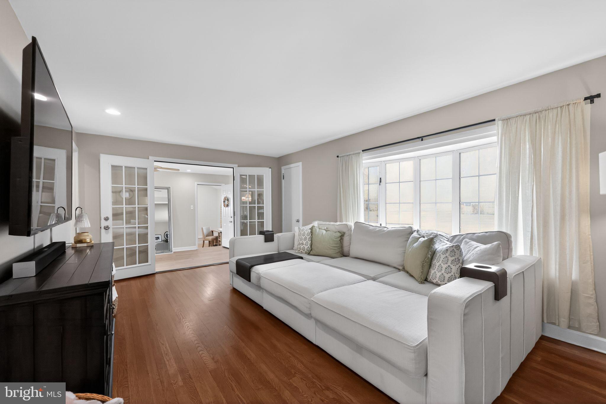 PENN VALLEY MANOR - Residential