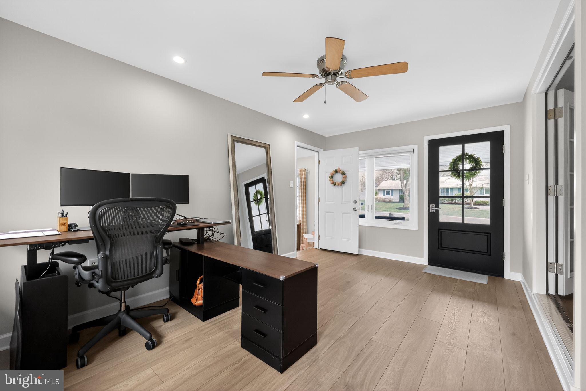 PENN VALLEY MANOR - Residential