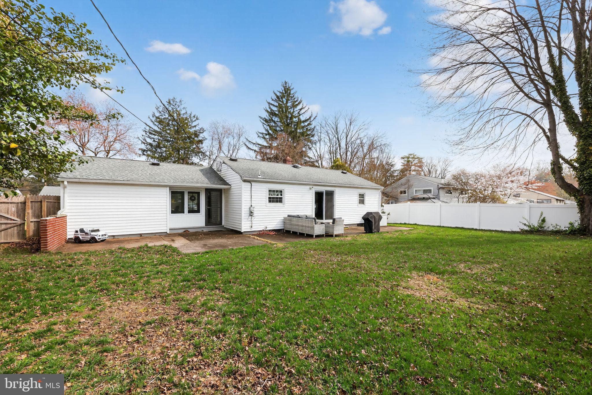 PENN VALLEY MANOR - Residential