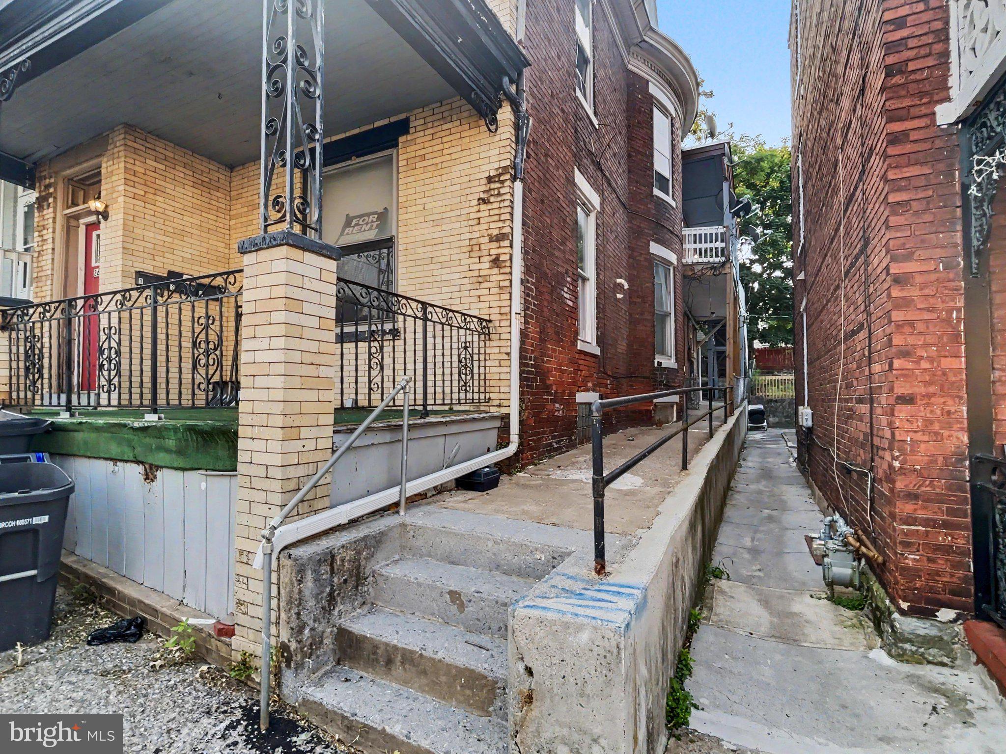 362 LOCUST STREET