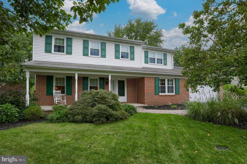 Photo of 194 Northridge Drive, Landisville, PA 17538 (MLS # PALA2043330)