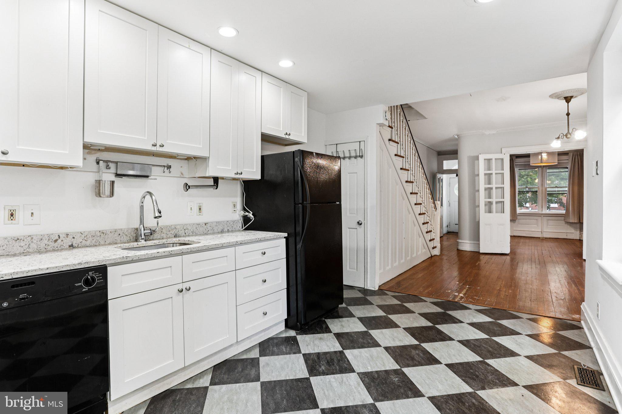 GRADUATE HOSPITAL - Residential