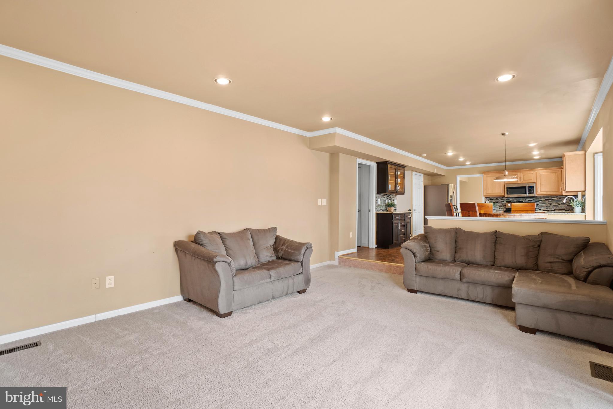 ASCOT WOODS - Residential