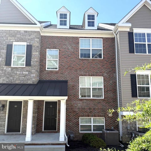Townhouse For Rent - 611 Pony Lane<br/> WILMINGTON, DE 19808