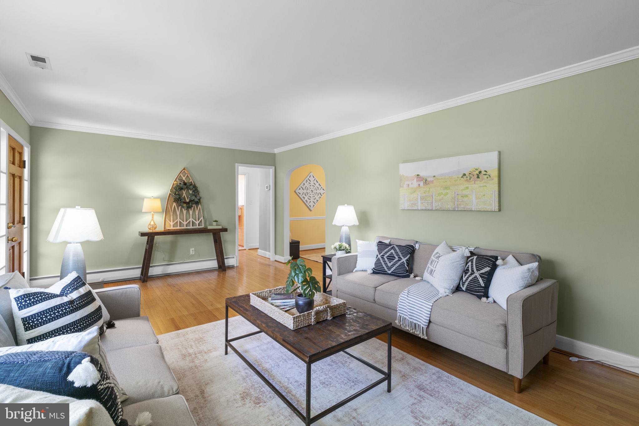 2206 PLEASANT DRIVE