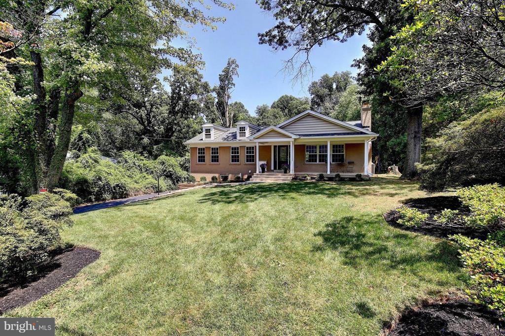 FAIRFAX ACRES - Residential Lease