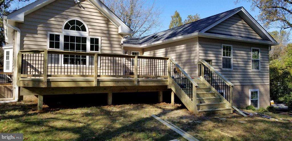 FAIRFAX ACRES - Residential Lease