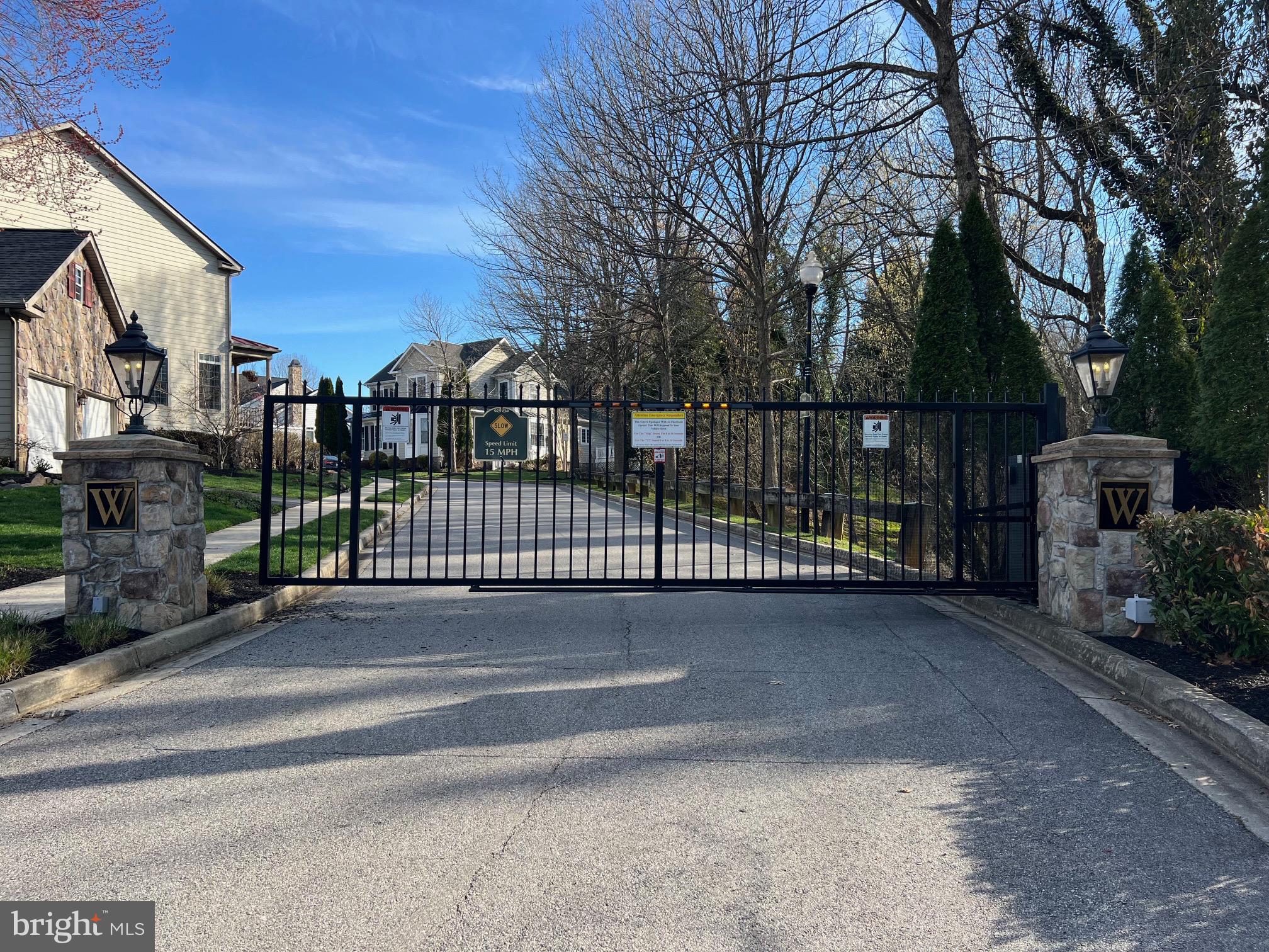 ROLAND PARK - Residential