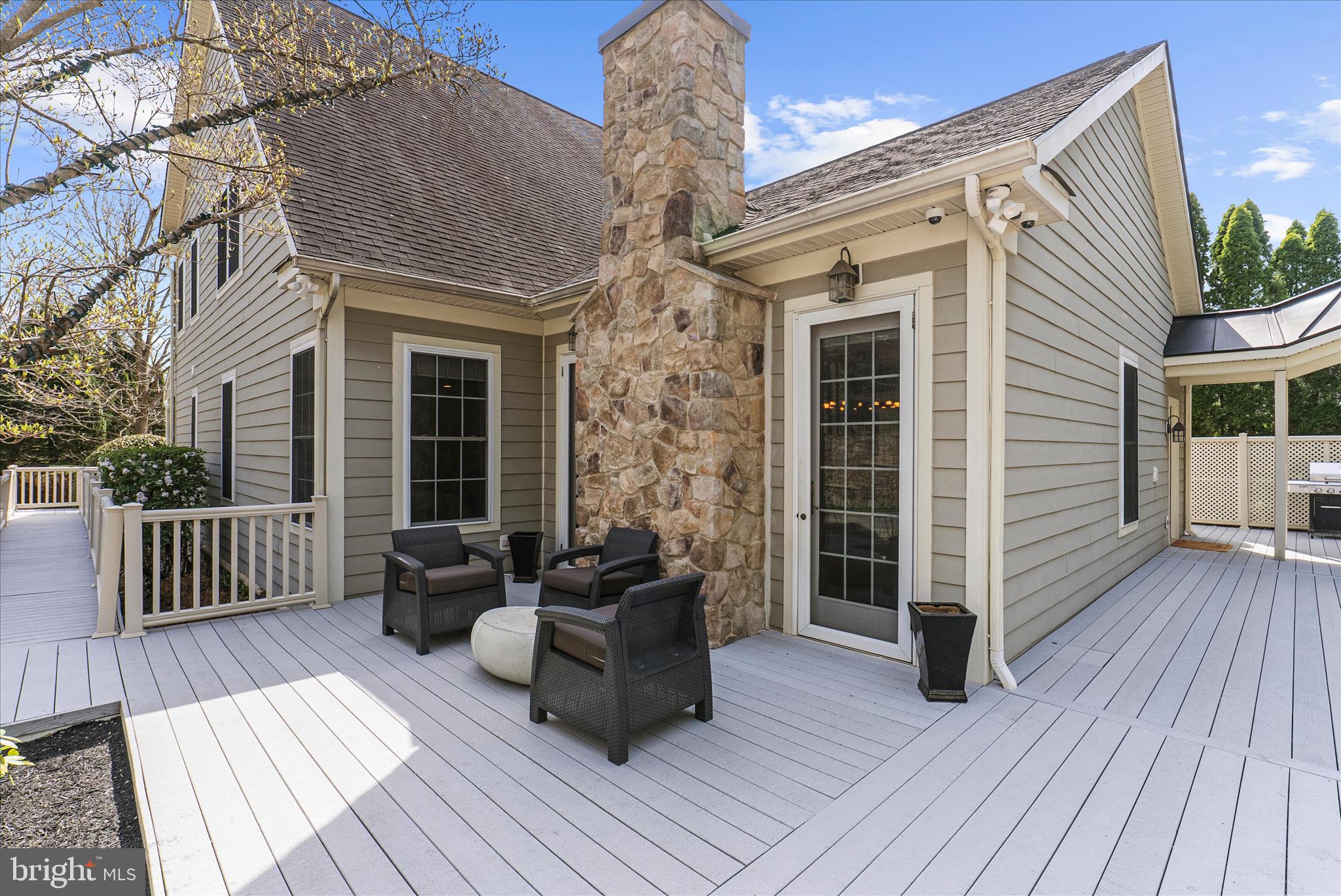 ROLAND PARK - Residential