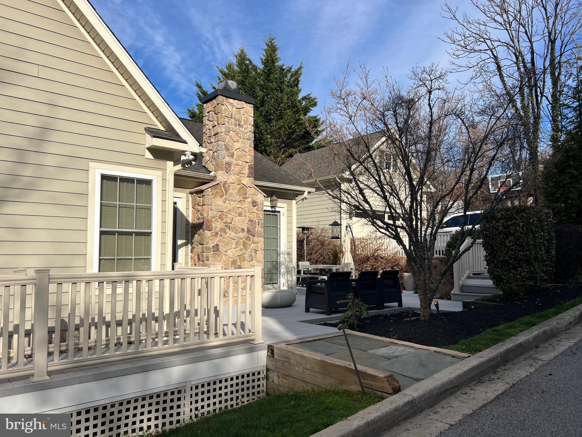 1102 WASHINGTONVILLE DRIVE