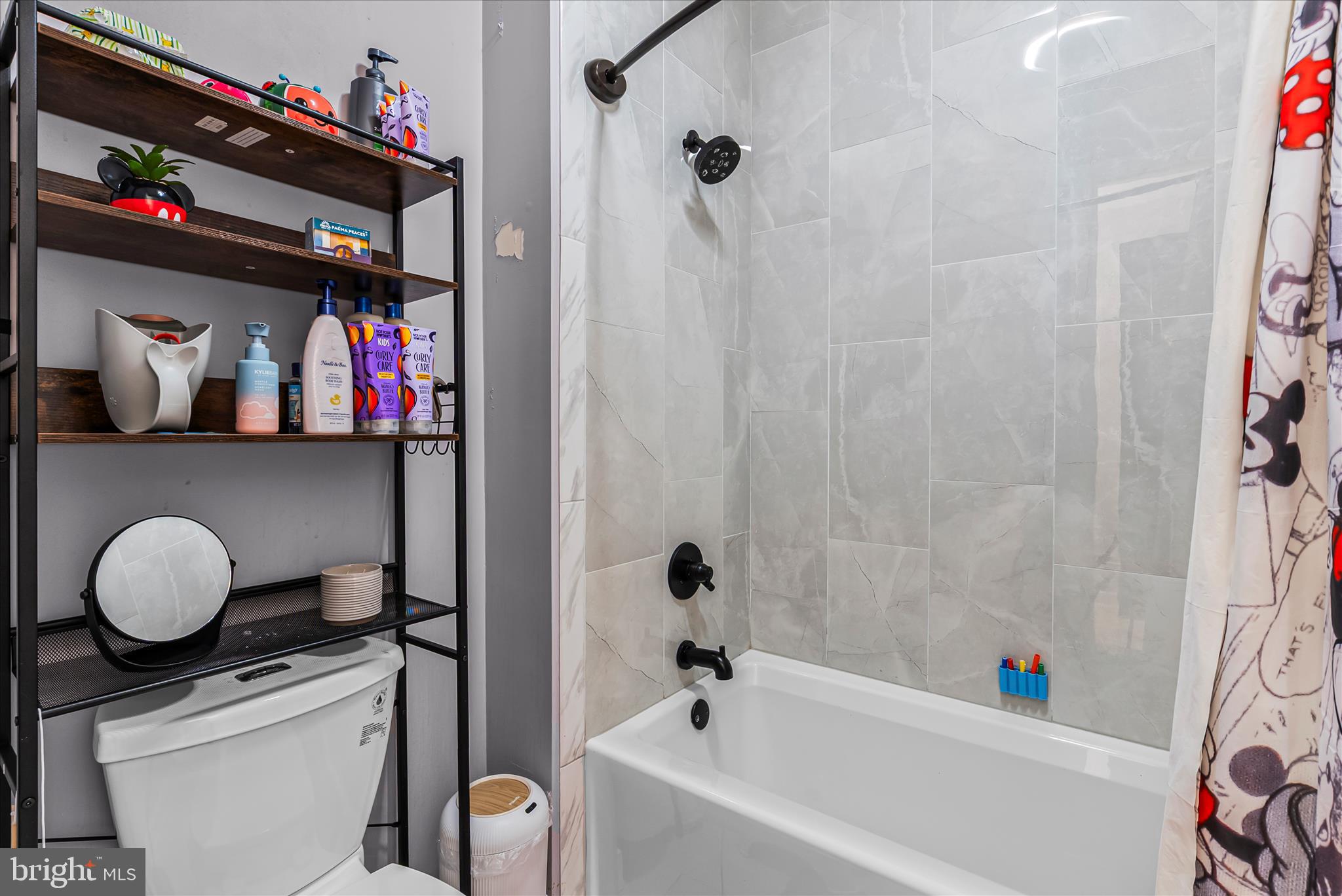 ROLAND PARK - Residential