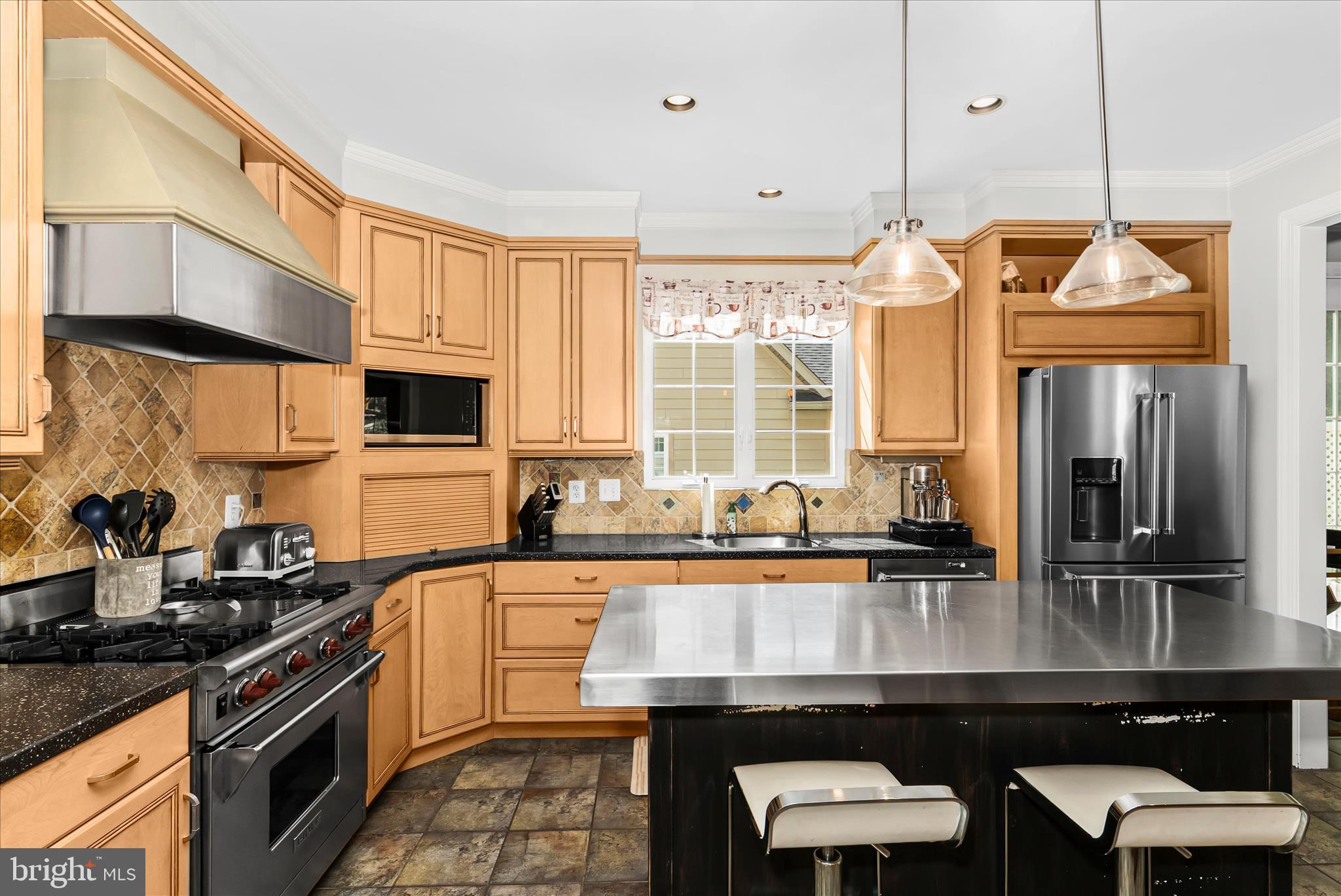 ROLAND PARK - Residential