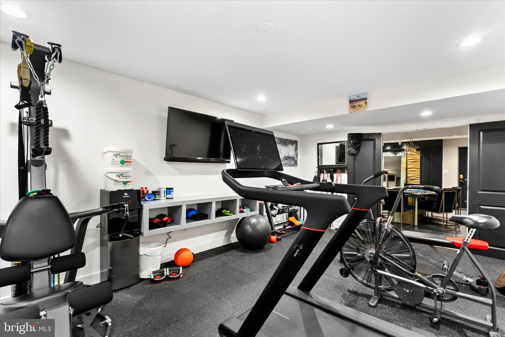 ROLAND PARK - Residential