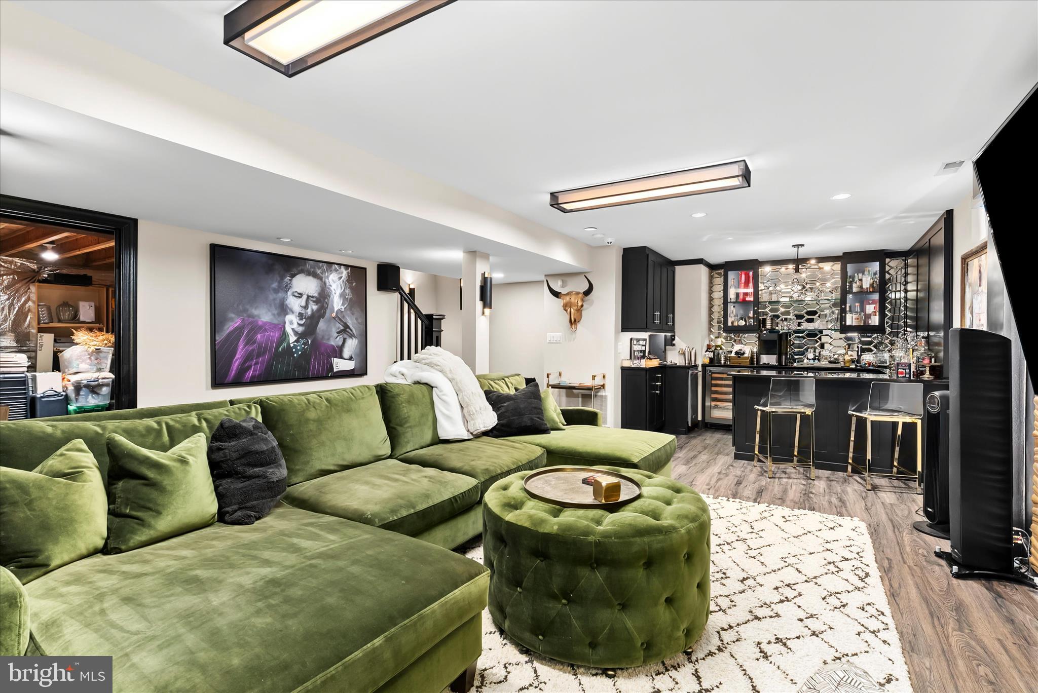 ROLAND PARK - Residential